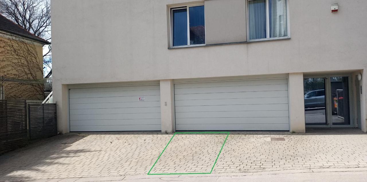 Cosy Flat In The Quiet Area With Own Garden, Free Parking And Direct Public Transport Link To The Centre Appartement Wenen Buitenkant foto